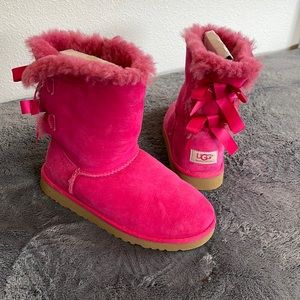 UGG boots pink with bows